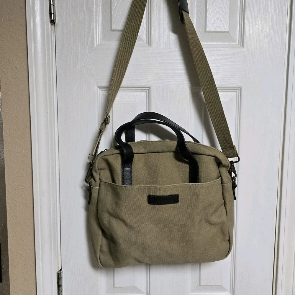 Brooks‎ Brothers Canvas Leather Tan Shoulder Strap office / Travel Bag brown